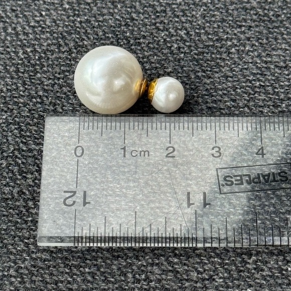 Big Small Pearl earnings O/S - Picture 6 of 6